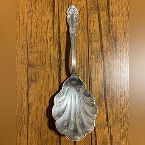 Reed & Barton TIGER LILY/ FESTIVITY 1901 Silverplate Berry Serving Spoon 9”